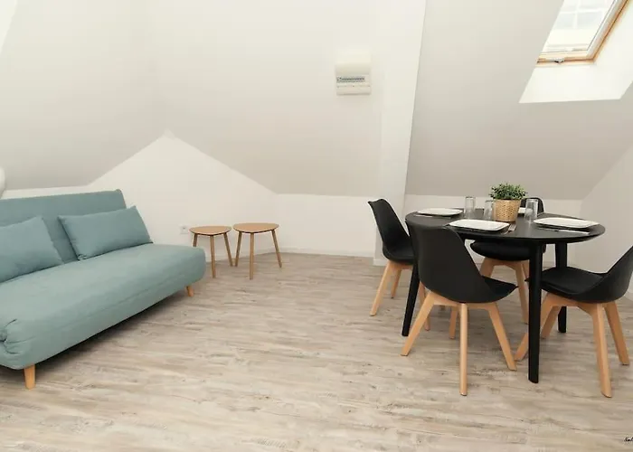 Apartman La Jeanne D'arc 6, - France *