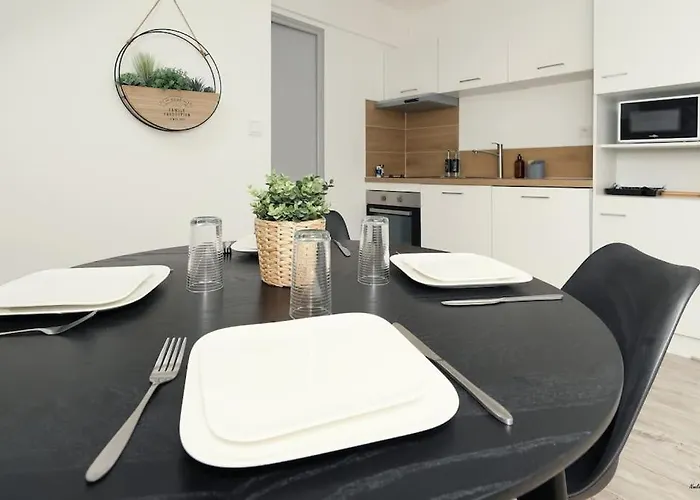 Apartman La Jeanne D'arc 6, - France *